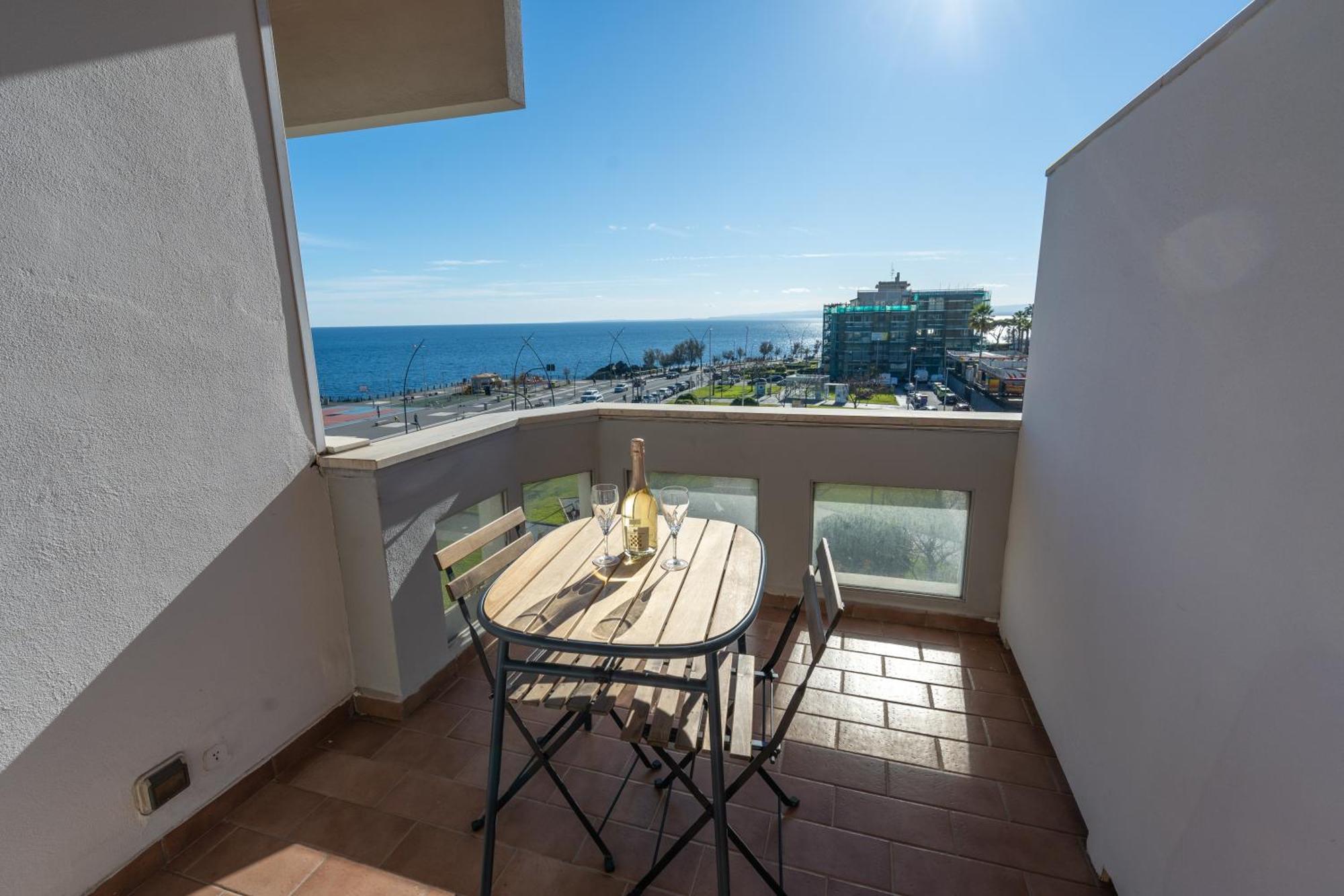 Perla Marina Sea View Apartment Catania Ngoại thất bức ảnh
