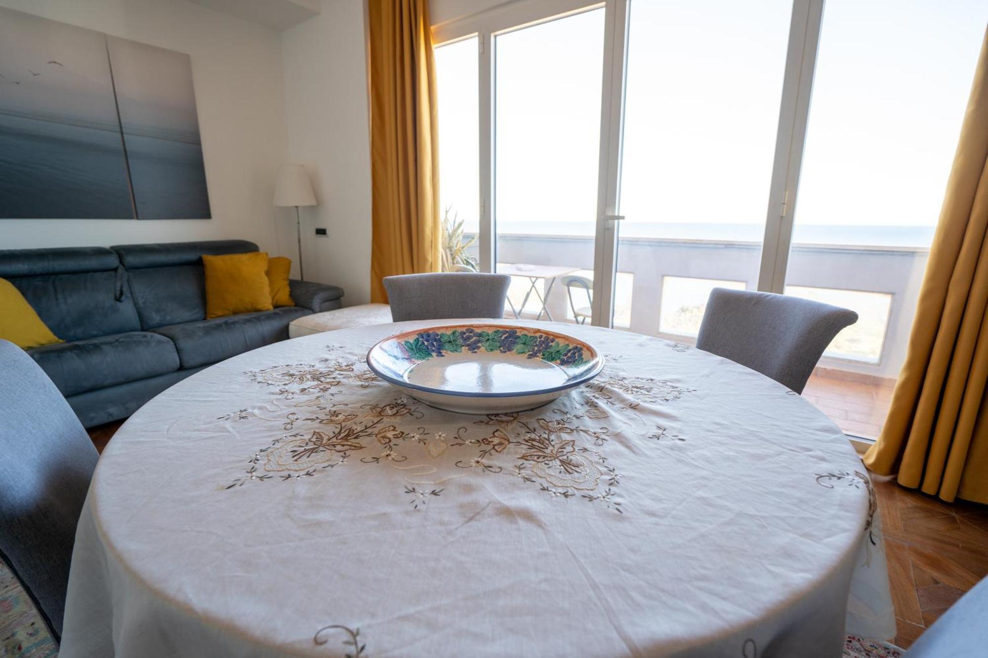 Perla Marina Sea View Apartment Catania Ngoại thất bức ảnh