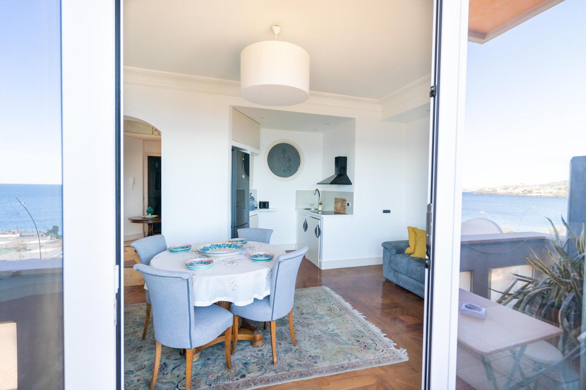 Perla Marina Sea View Apartment Catania Ngoại thất bức ảnh