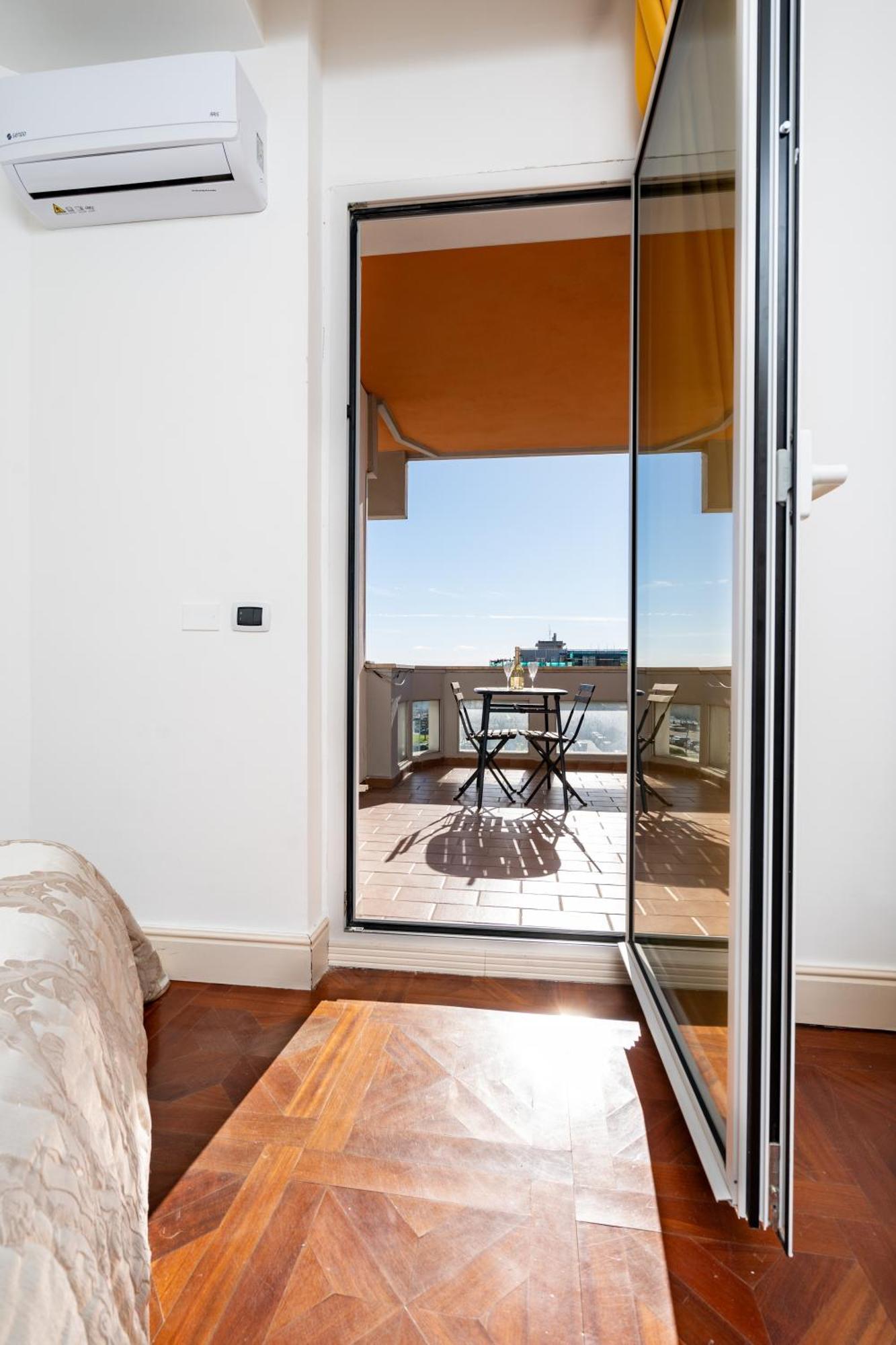 Perla Marina Sea View Apartment Catania Ngoại thất bức ảnh