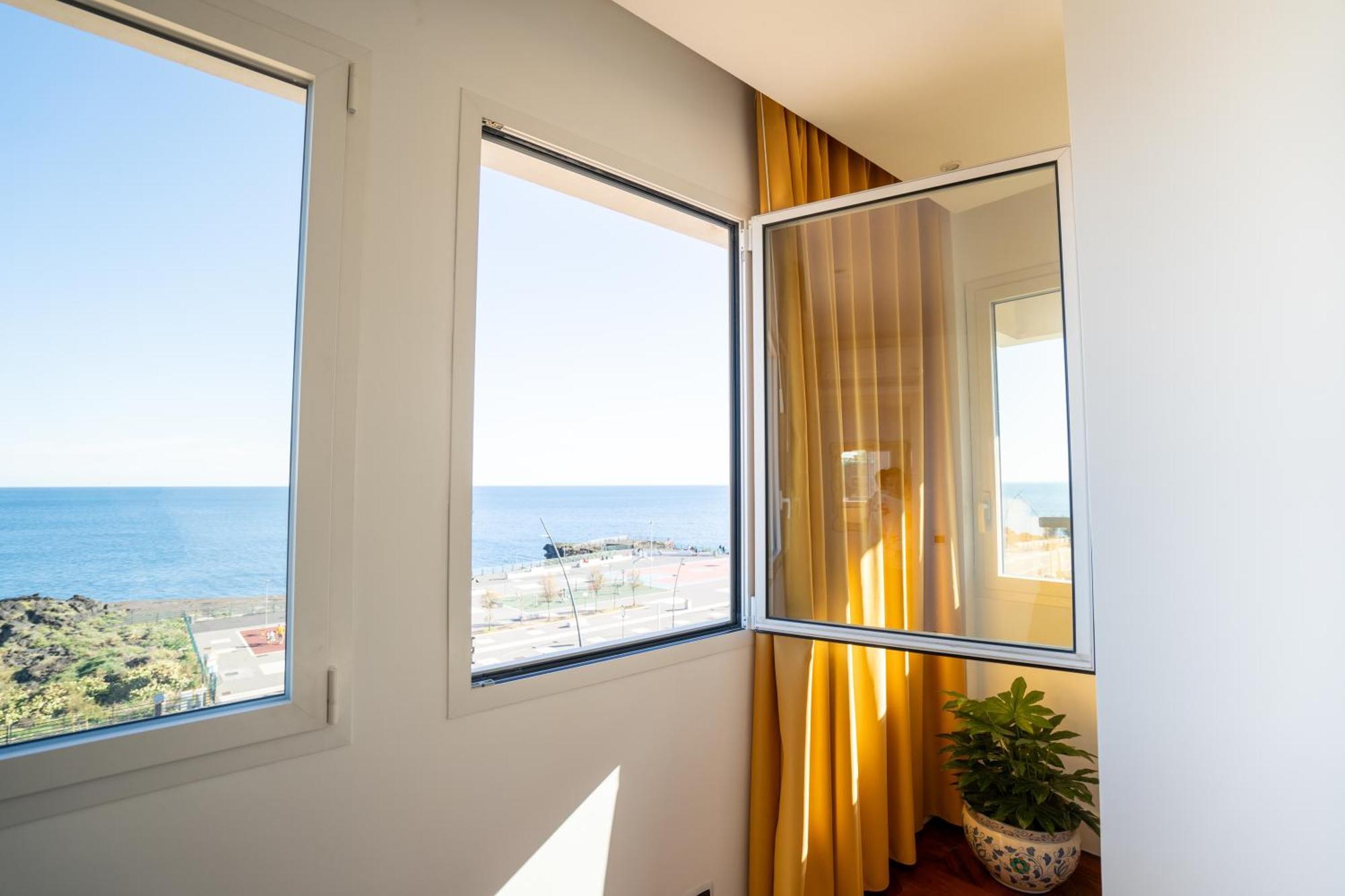 Perla Marina Sea View Apartment Catania Ngoại thất bức ảnh